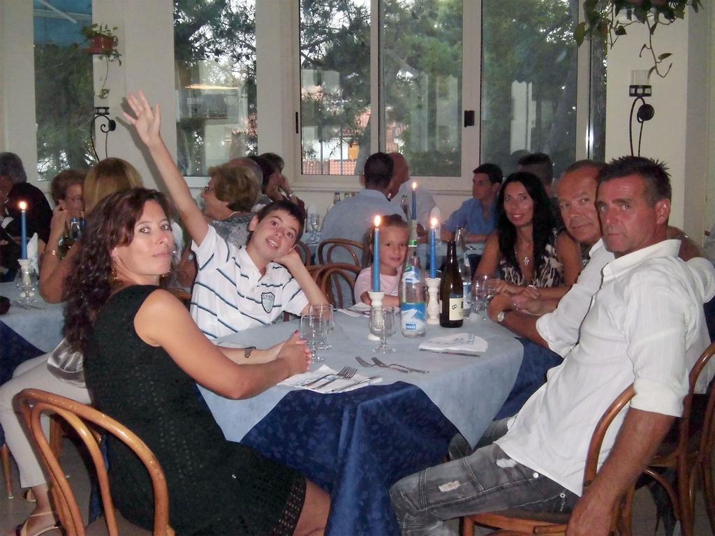 Hotel Europa Park Lido di Spina Buitenkant foto