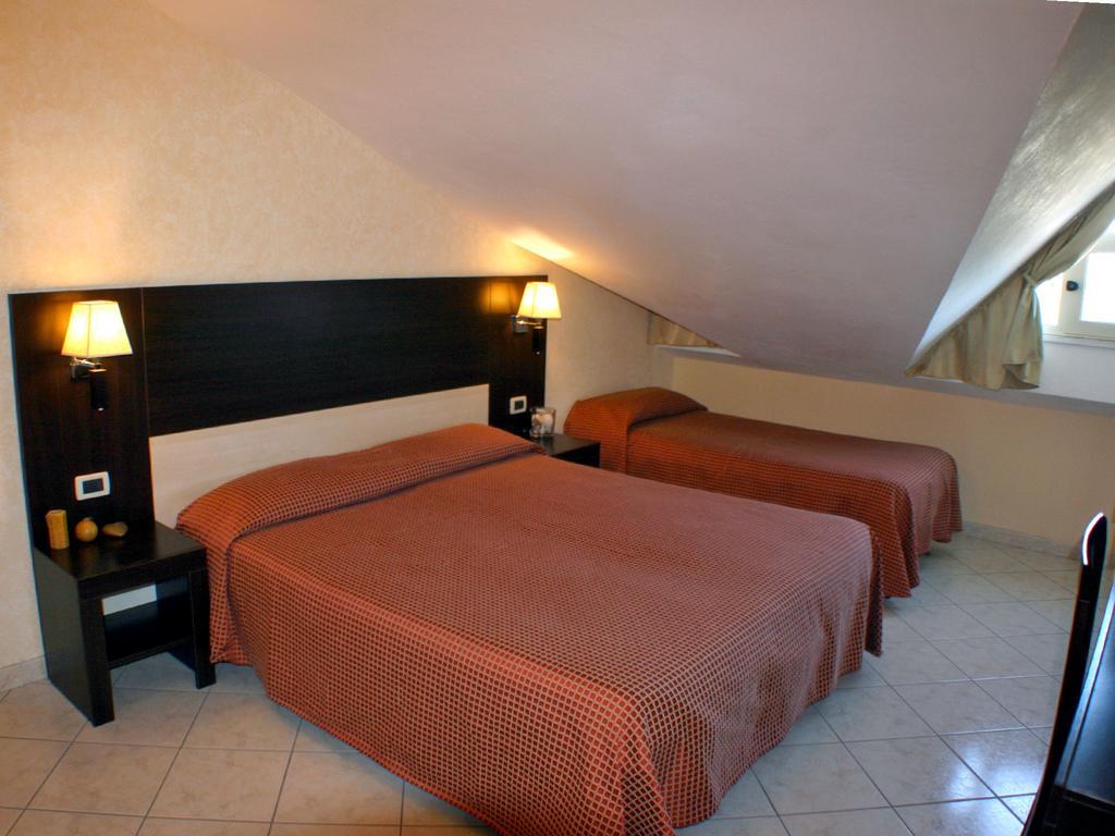 Hotel Europa Park Lido di Spina Buitenkant foto